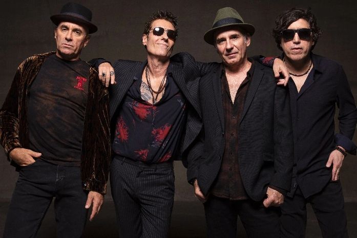 Capital Inicial celebra 40 anos com show em Maceió