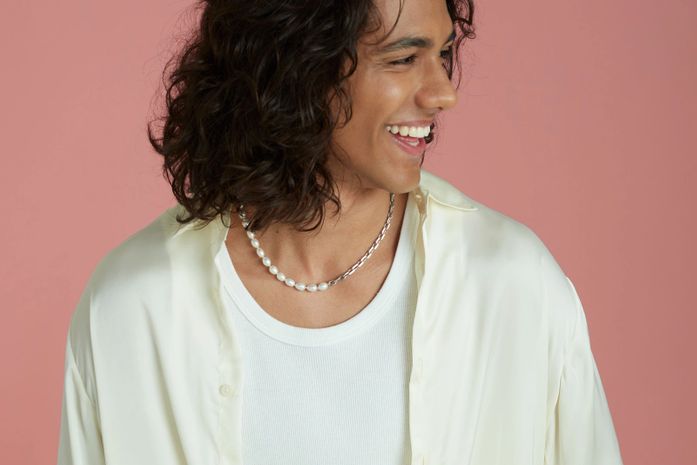 Cantautor pernambucano Lucas Mamede debuta no mercado fonográfico com seu aguardado álbum de estreia 'Já ouviu falar de amor?'