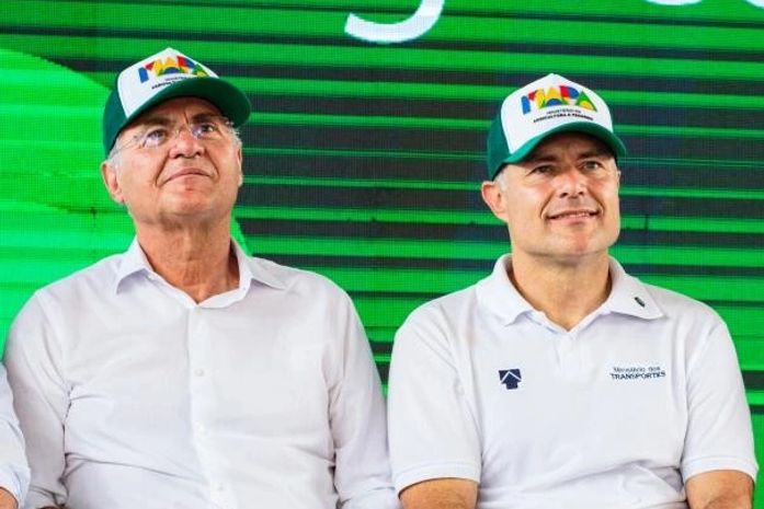 Senador Renan Calheiros entrega máquinas agrícolas a prefeituras de Alagoas na segunda, 16
