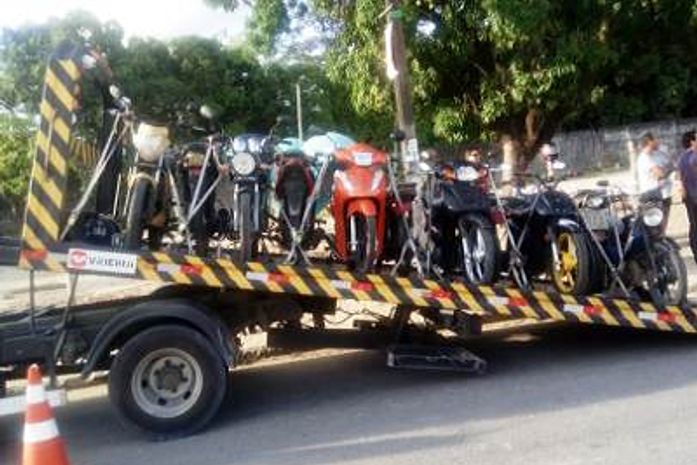 Operação recolhe 22 veículos na parte alta de Maceió