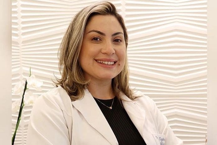 Médica especialista em infertilidade e integrante do Grupo Geare, Dra. Maria Eugênia Câmara