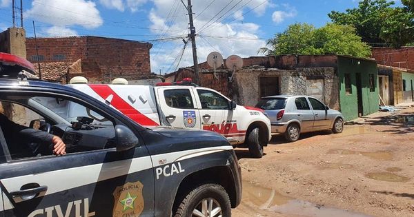 Polícia investiga assassinato de jovem encontrado com o 