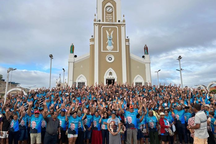 Deputado Fernando Pereira lidera Romaria de mais de Mil Romeiros de Junqueiro ao Juazeiro do Padre Cícero