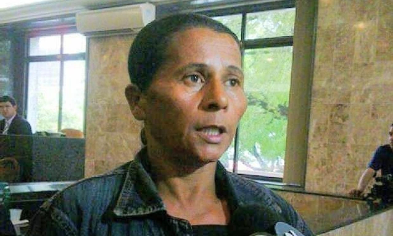 Eu Tive 12 Filhos Com Meu Pai Sete Morreram Seis Foram Feitos Na Cama Da Minha Mae Ou A Vida De Abusos E Morte De Severina