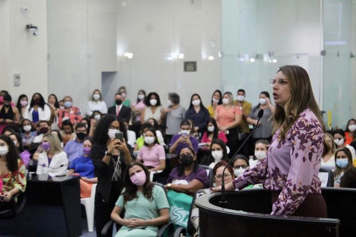 Audiência pública resulta em Moção de Apoio e Urgência para que Congresso Nacional discuta paridade de gênero e equidade racial