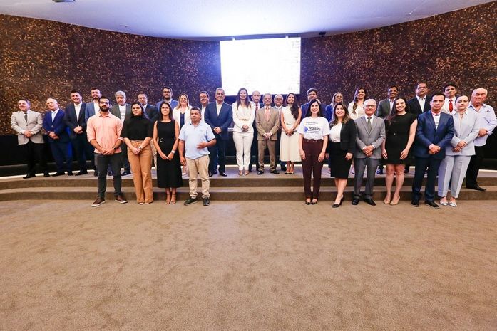 AMA participa de solenidade de adesão ao Moradia Legal e reforça compromisso com a regularização fundiária nos municípios