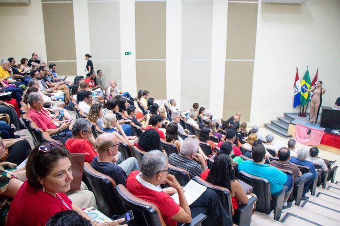 Após mais de dois meses, greve dos professores da Ufal é encerrada