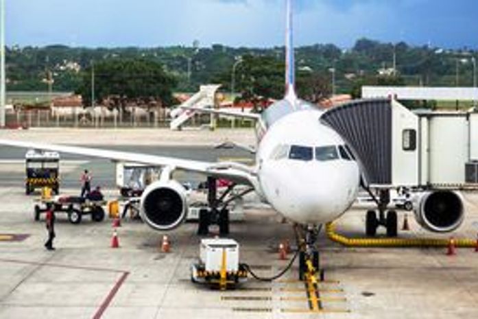 Pelo menos 14 aeroportos registram falta de combustível, diz Infraero