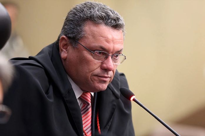 Desembargador Domingos Neto, relator do processo. 