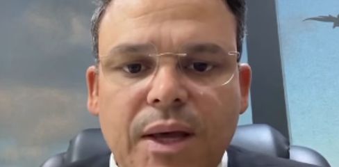 Declaração de advogado que defende policiais sobre morte de mulher em operação repercute nas redes sociais