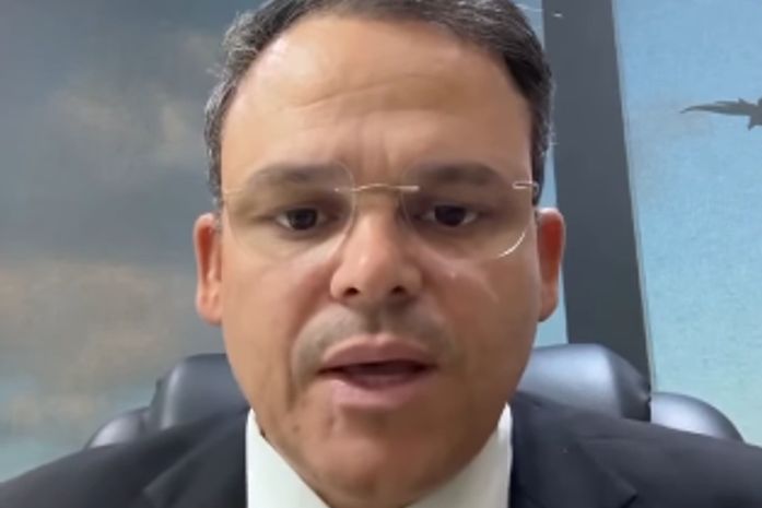 Declaração de advogado que defende policiais sobre morte de mulher em operação repercute nas redes sociais