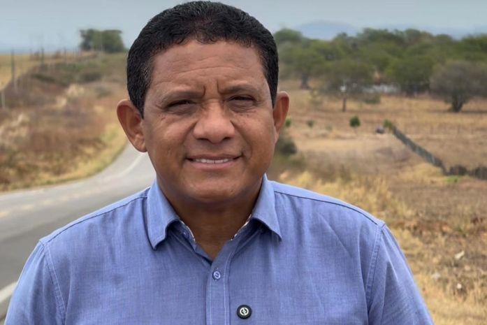 Ex-prefeito Júlio Cezar zomba de setores da Blogosfera pela desinformação de sua vida política