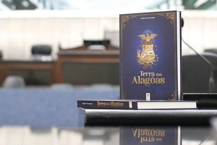 Assembleia relança a obra "Terra das Alagôas" em comemoração aos 204 anos do Estado