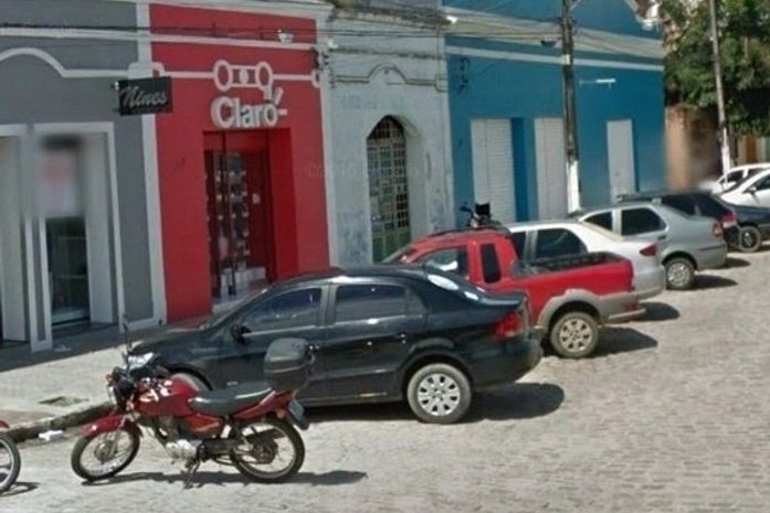 Funcionários foram deixados amarrados nos fundos do estabelecimento comercial