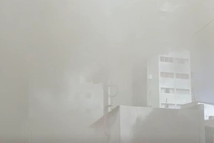 Bombeiros são acionados após nuvem densa de fumaça se formar em restaurante no bairro da Pajuçara, em Maceió