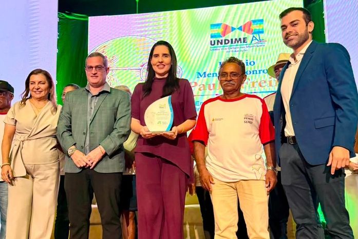 Reconhecimento: Educação de Campo Alegre recebe o Prêmio Município Alfabetizador 2025
