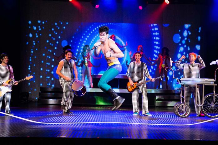 Musical Mamonas Assassinas