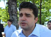 Prefeito Rui Palmeira atravessa crise, sem macular imagem