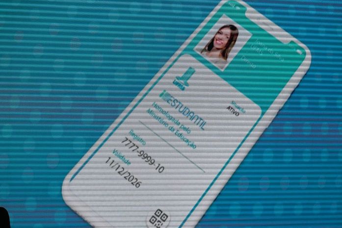 Identidade estudantil pode ser baixada de graça até este domingo