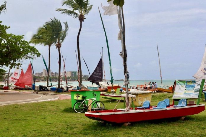 Portaria estabelece regras para permanência de jangadas na orla de Maceió