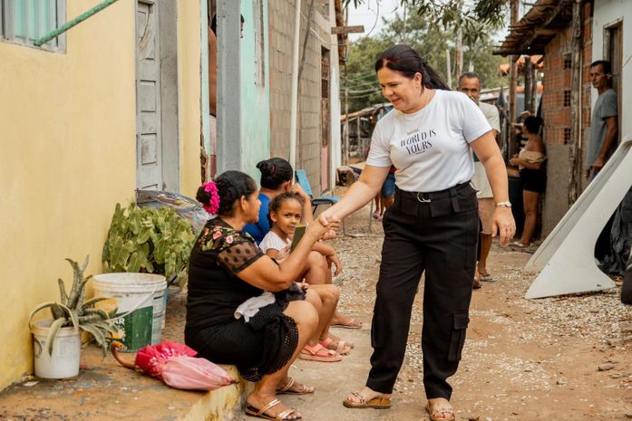 Prefeita Lívia Carla lidera ação solidária após fortes chuvas e reforça compromisso com Barra de Sto. Antônio