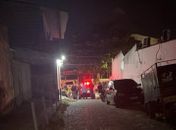 Homem é morto a facadas após agredir esposa no Jacintinho