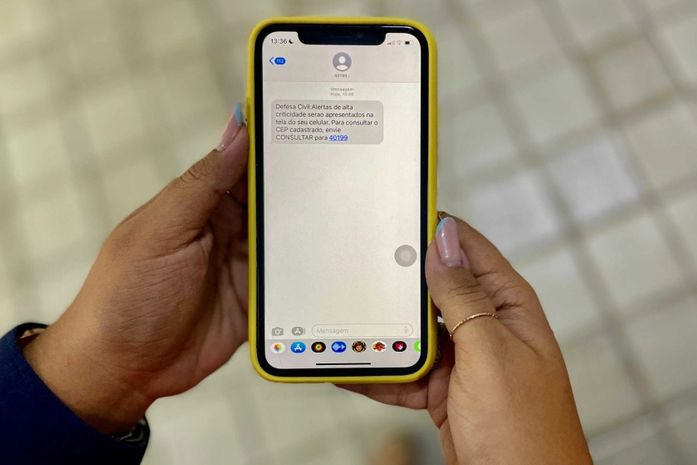 Defesa Civil Municipal reforça importância de receber alertas de risco no celular
