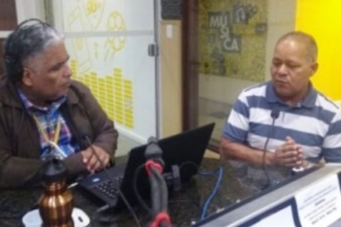 Sargento Wagner Simas (à direita), presidente da Aspra, durante entrevista.