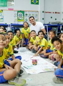 Projeto inspirado na Copa do Mundo promove inclusão, empatia e criatividade em escola municipal