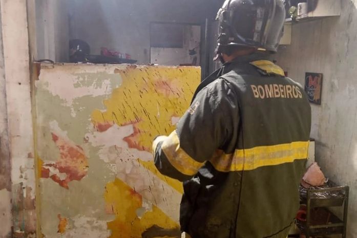 Incêndio em residência no Jacintinho