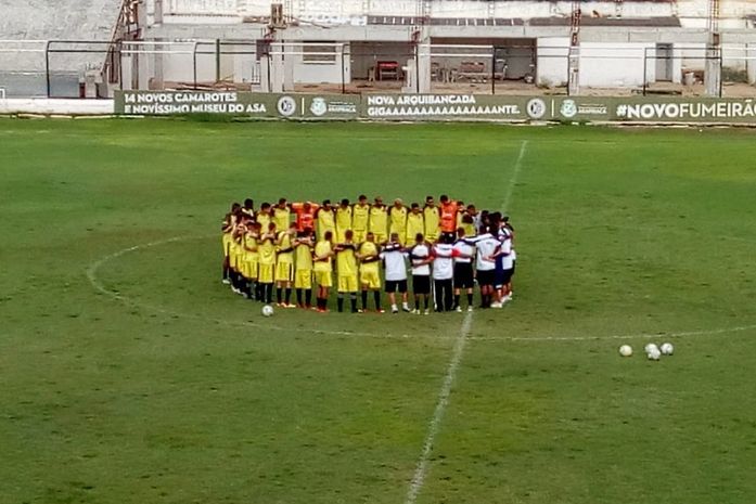 Maurílio Silva relaciona 21 jogadores para o jogo entre Asa e Jaciobá neste sábado (04)