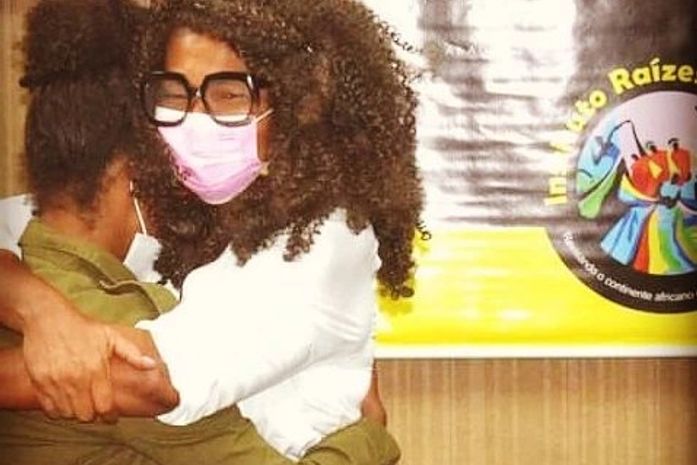 E, aos 14 anos, a quilombola Gabi, foi embora para “ganhar a vida”, em São Paulo. Alagoas não foi acolhedora com Gabi, e nem o é com os Quilombos.