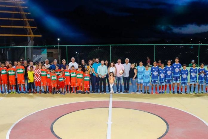 São José da Laje: Programa Municipal Mais Esporte Mais Vida entrega quadra poliesportiva à comunidade