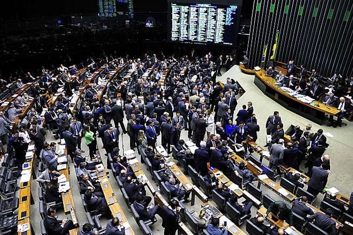 O parlamento brasileiro no fundo do poço