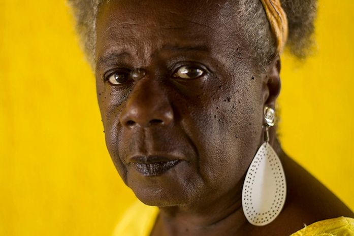 "Como Carolina Maria de Jesus,nós conhecíamos não só o cheiro e o sabor do lixo, mas ainda, o prazer do rendimento que as sobras dos ricos podiam nos ofertar"- afirma Conceição Evaristo.