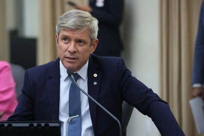 Cabo Bebeto vota contra mudança nas regras de mandato da Arsal