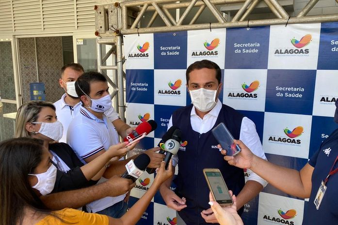 Secretário Alexandre Ayres