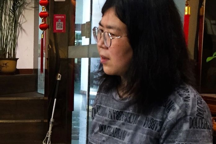 China condena jornalista a 4 anos de prisão por relatar vírus em Wuhan