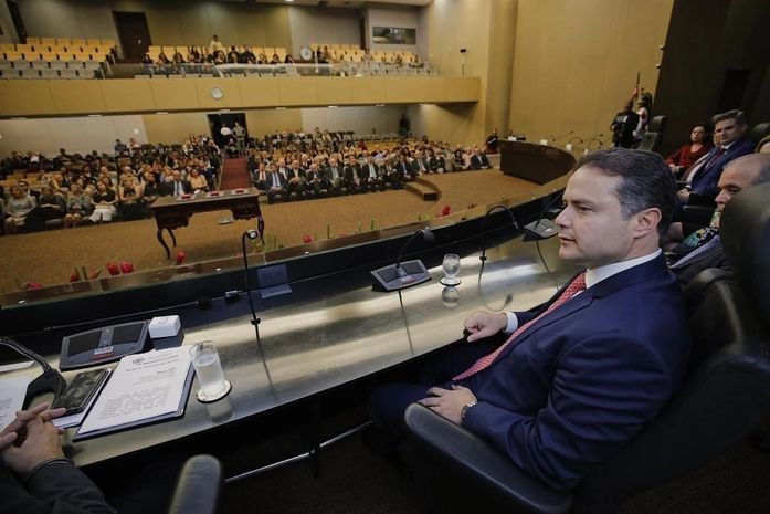 Governador apresenta avanços do Estado em solidez fiscal e transparência para juízes