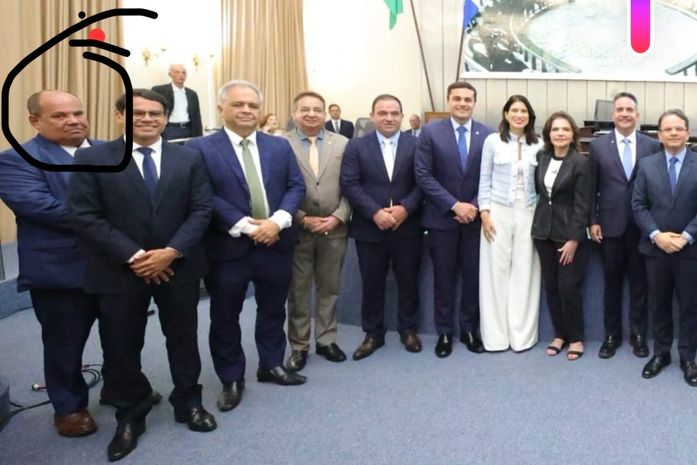 Quais os sinais que saltam da foto oficial do retorno dos trabalhos da Assembleia na semana passada?