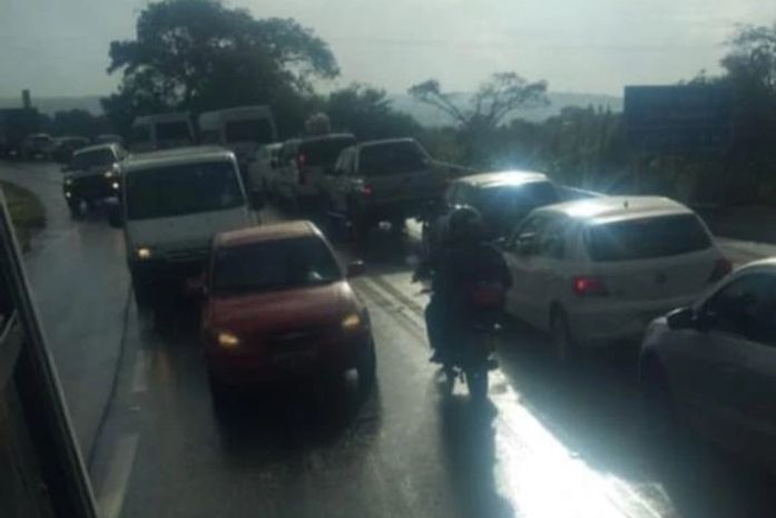 Manifestantes bloqueiam BR 316 em Satuba