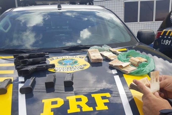Prefeito de Miguel dos Milagres nega prisão e diz que arma era para uso pessoal