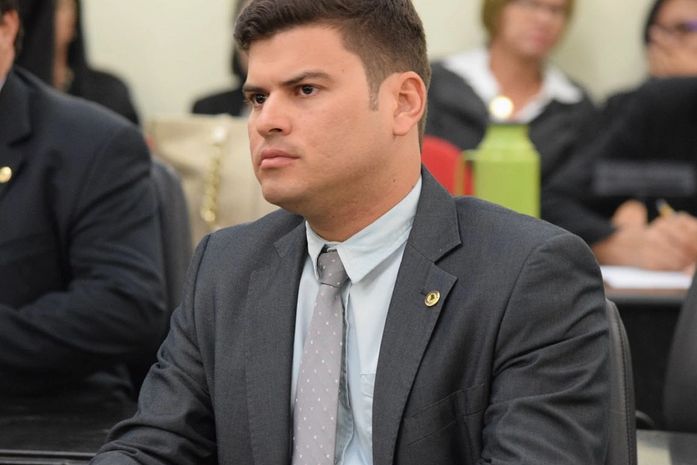 Grupo político do deputado Jairzinho Lira está dividido em Lagoa da Canoa