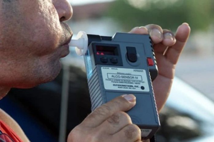 Motociclista embriagado provoca acidente no Tabuleiro dos Martins e é preso em flagrante