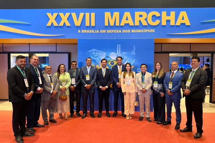 Prefeito de Santana do Mundaú conclui participação na XXVII Marcha dos Prefeitos em Brasília