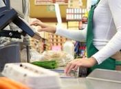 Golpe no caixa: Funcionária de supermercado e cliente são presas em flagrante 