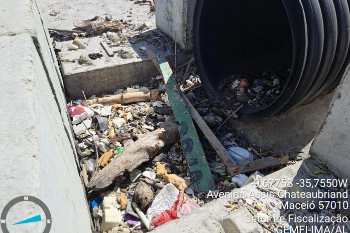 IMA autua Prefeitura por lançamento de efluente na Praia da Avenida