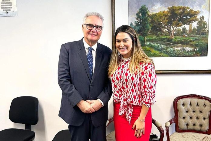 Em Brasília, prefeita Angela Vanessa anuncia obra de pavimentação asfáltica de acesso a Usina Serra Grande