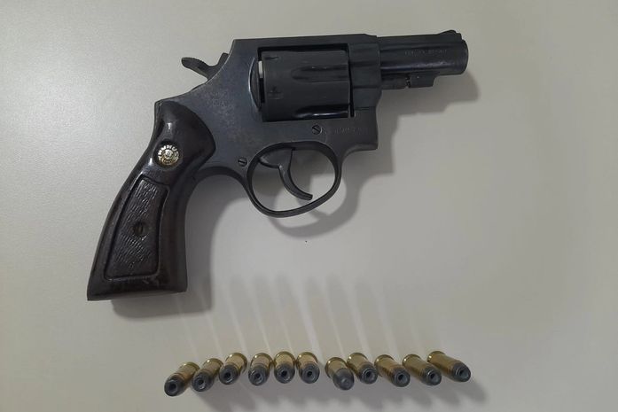 Suspeito armado é detido na abertura dos festejos juninos em Piranhas