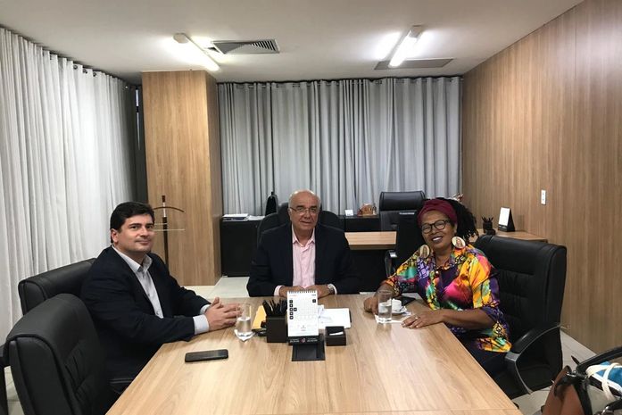 Instituto Raízes de Áfricas apresenta demandas de ações afirmativas ao Secretário do Gabinete Civil,Fábio Farias.